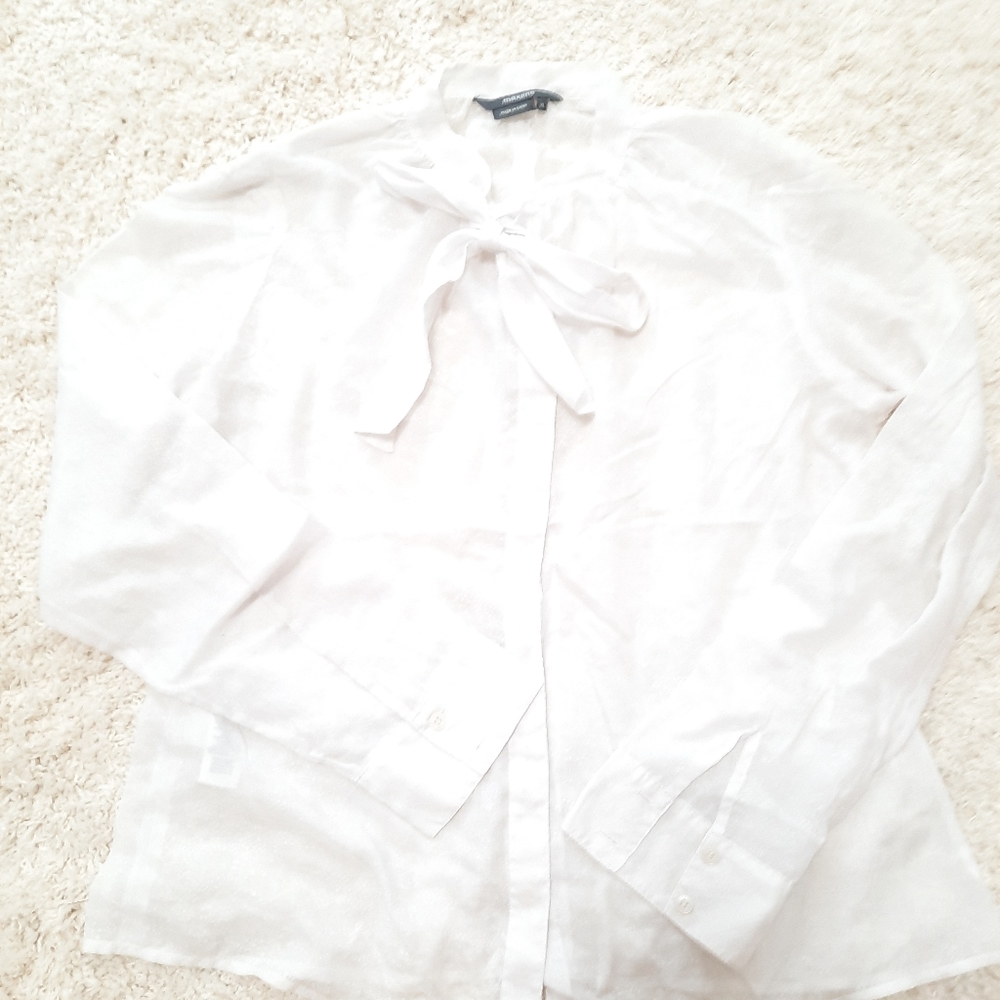 WHITE/SHEER BLOUSE/TIE NECK/BUTTON DOWN/SIZE XL